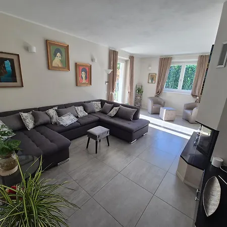 Apartment Casabianchilucca Lucca